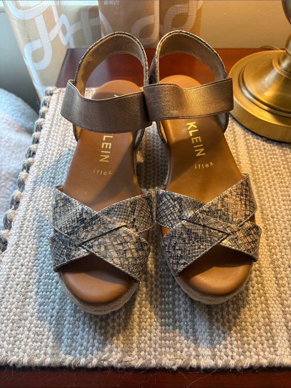 Anne Klein Cabria Wedge Sandals Snakeskin Pattern Size 7